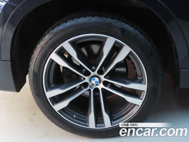 BMW X6 M50d