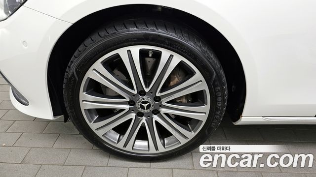 Mercedes-Benz E-Class E450 4MATIC Exclusive