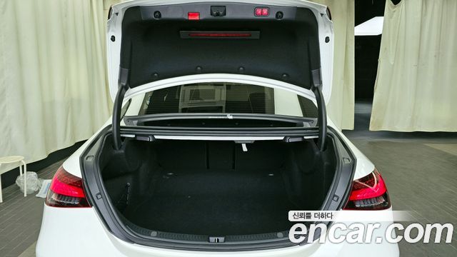 Mercedes-Benz E-Class E450 4MATIC Exclusive