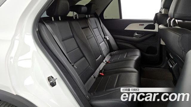 Mercedes-Benz GLE-Class GLE300d 4MATIC