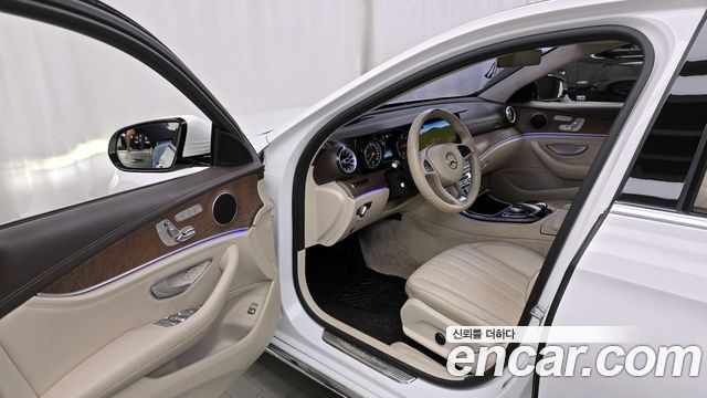 Mercedes-Benz E-Class E220d Exclusive