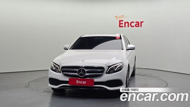 Mercedes-Benz E-Class E300 Avantgarde
