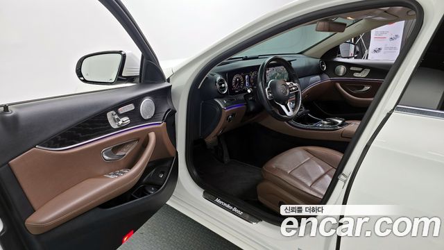 Mercedes-Benz E-Class E300 Avantgarde