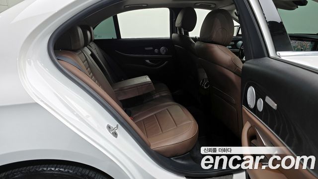 Mercedes-Benz E-Class E300 Avantgarde
