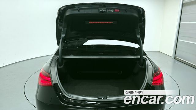 Mercedes-Benz C-Class C300 4MATIC Avantgarde
