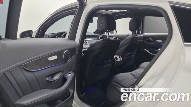 Mercedes-Benz GLC-Class GCL300 4MATIC Coupe