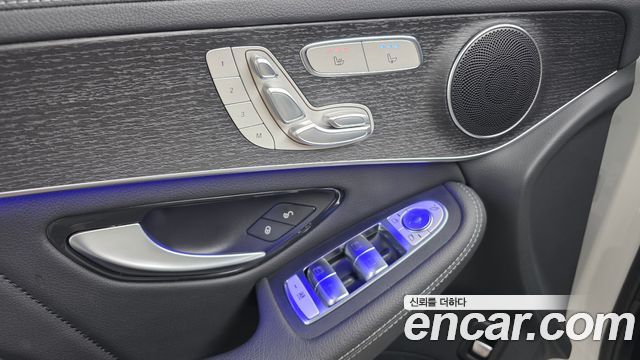 Mercedes-Benz GLC-Class GCL300 4MATIC Coupe
