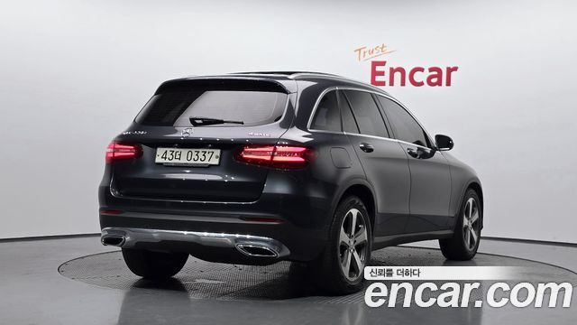 Mercedes-Benz GLC-Class GLC220 d 4MATIC Premium