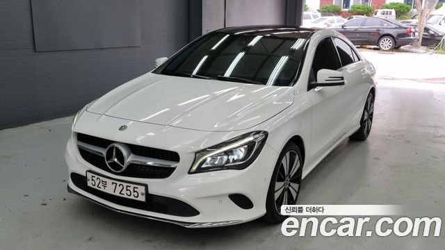 Mercedes-Benz CLA-Class CLA250 4MATIC