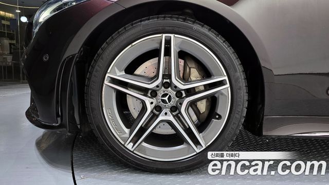Mercedes-Benz CLS-Class CLS300d AMG Line