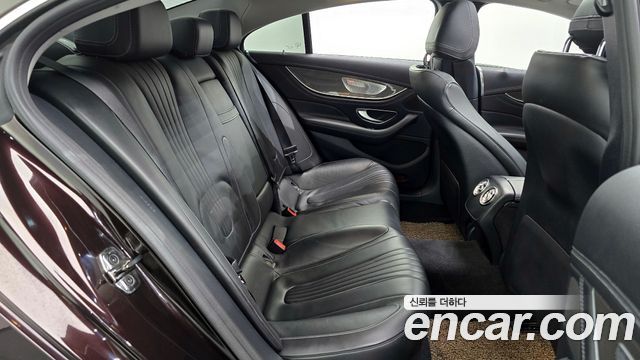 Mercedes-Benz CLS-Class CLS300d AMG Line