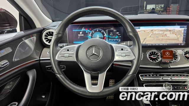 Mercedes-Benz CLS-Class CLS300d AMG Line
