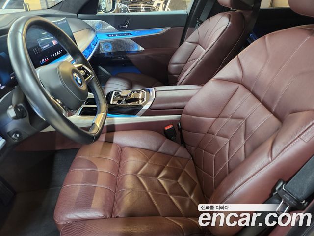 BMW 7-Series 750e xDrive Design Pure Excellence