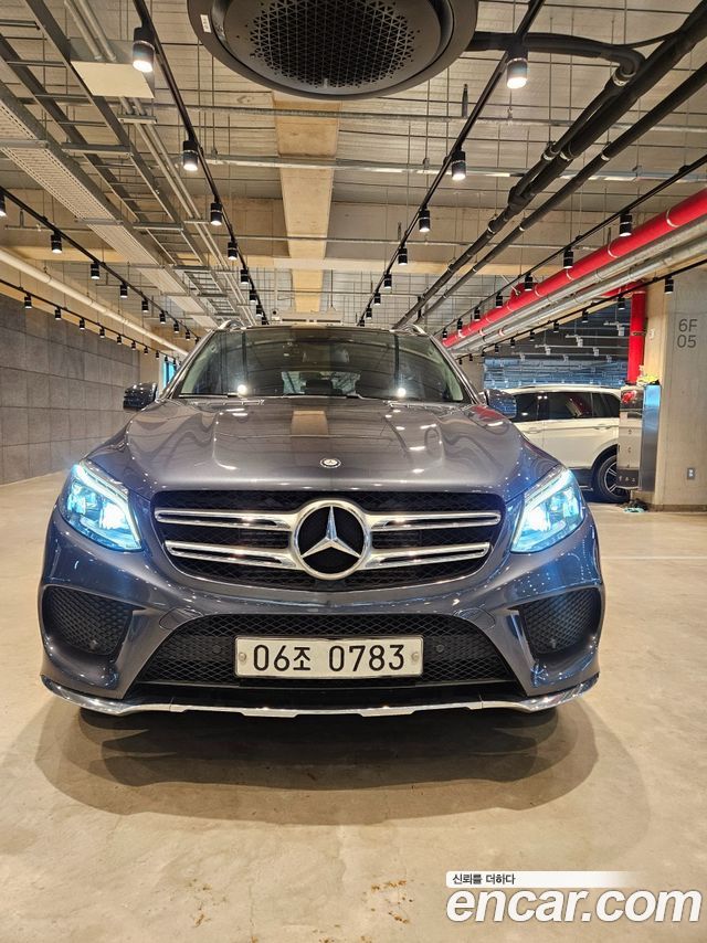 Mercedes-Benz GLE-Class GLE350 d 4MATIC