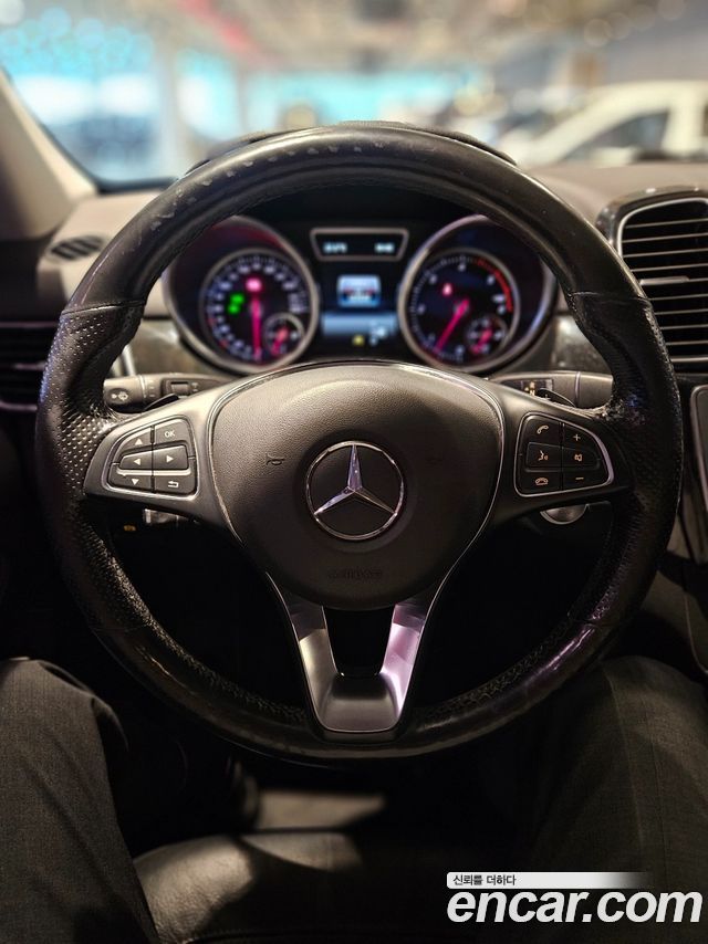 Mercedes-Benz GLE-Class GLE350 d 4MATIC