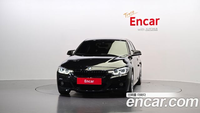 BMW 3-Series 330i M Sport Shadow