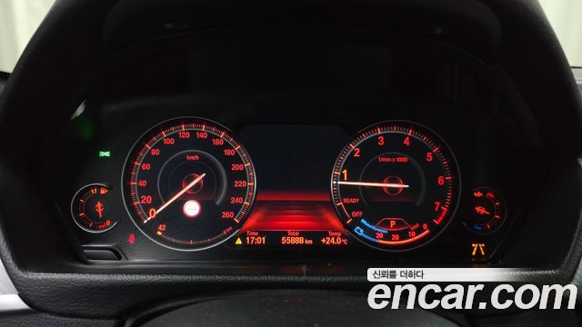BMW 3-Series 330i M Sport Shadow