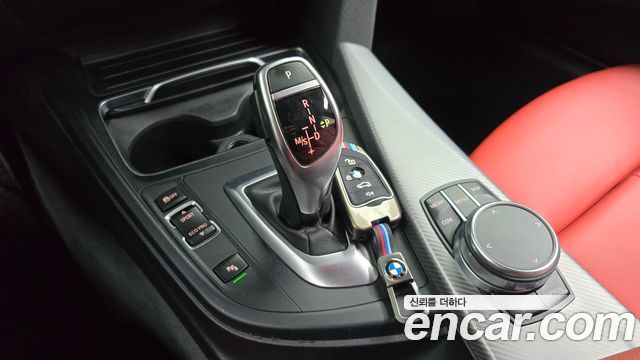 BMW 3-Series 330i M Sport Shadow