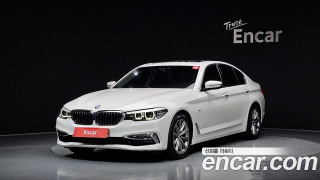 BMW 5-Series 520i Luxury
