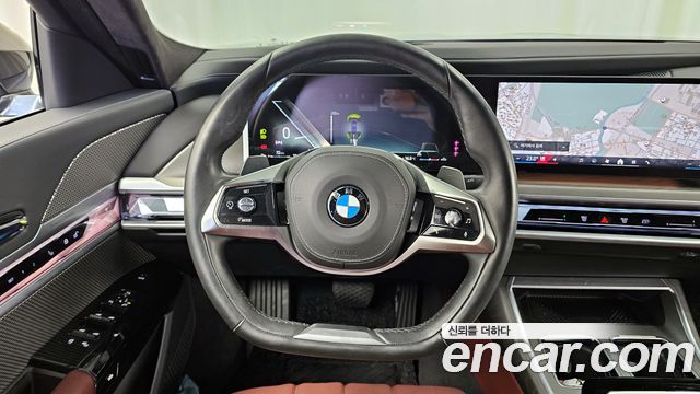 BMW 7-Series 740i sDrive Design Pure Excellence