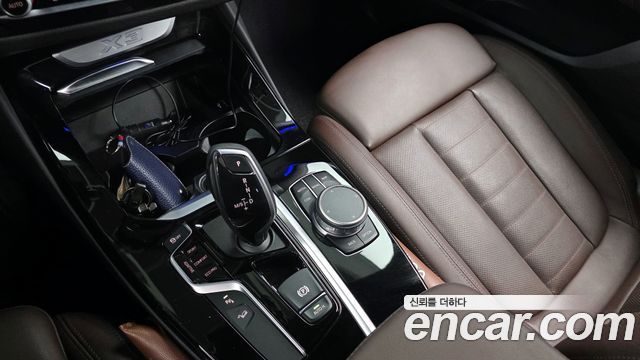 BMW X3 xDrive 20i M sports Online Exclusive Edition
