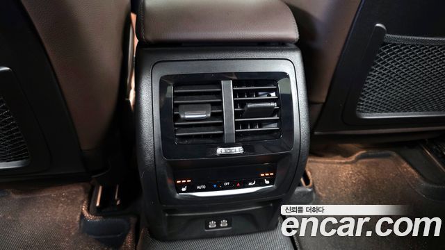 BMW X3 xDrive 20i M sports Online Exclusive Edition