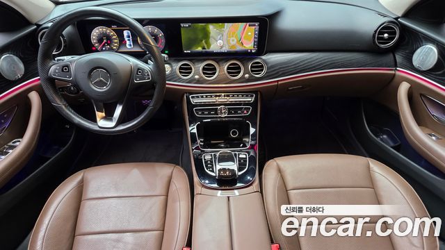 Mercedes-Benz E-Class E300 4MATIC Avnatgarde