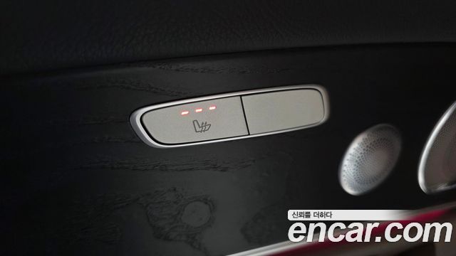 Mercedes-Benz E-Class E300 4MATIC Avnatgarde