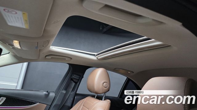 Mercedes-Benz E-Class E300 4MATIC Avnatgarde