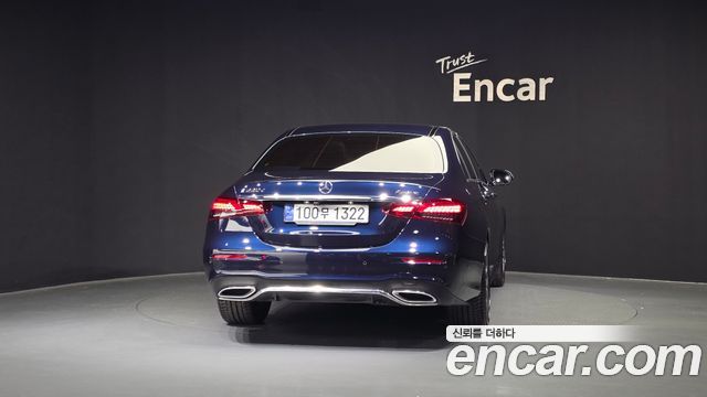 Mercedes-Benz E-Class E220d 4MATIC AMG Line