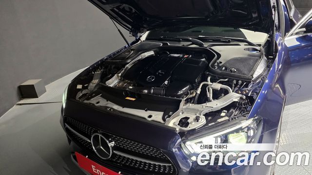 Mercedes-Benz E-Class E220d 4MATIC AMG Line