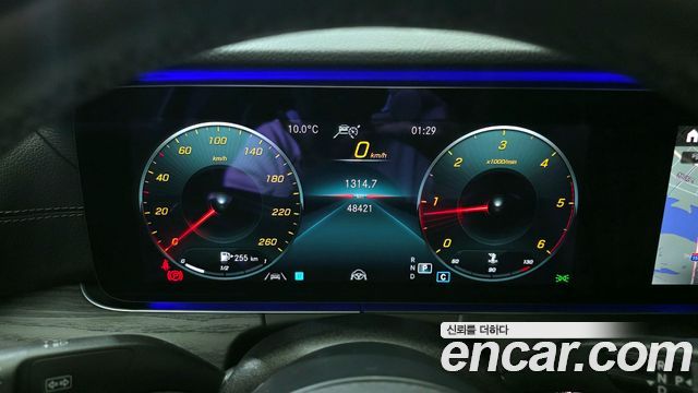 Mercedes-Benz E-Class E220d 4MATIC AMG Line