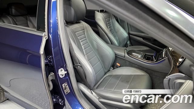 Mercedes-Benz E-Class E220d 4MATIC AMG Line