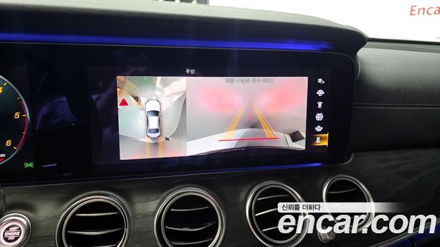 Mercedes-Benz E-Class E220d 4MATIC AMG Line