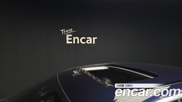 Mercedes-Benz E-Class E220d 4MATIC AMG Line