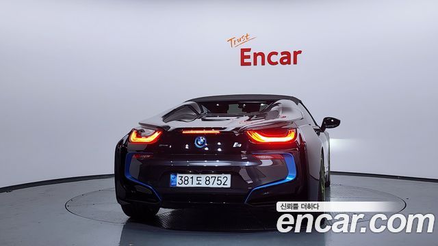 BMW i8 Roadster