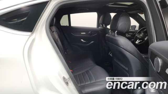 Mercedes-Benz GLC-Class GCL300 4MATIC Coupe