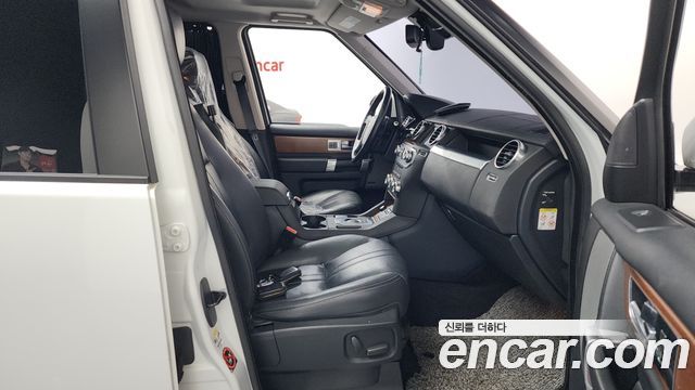 Land Rover Discovery 3.0 SDV6 HSE