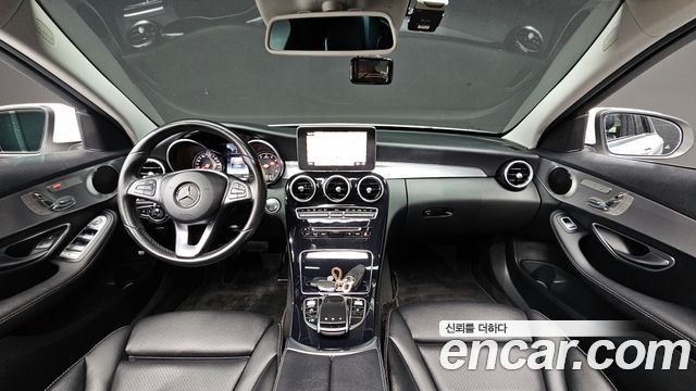 Mercedes-Benz C-Class C200 Avantgarde