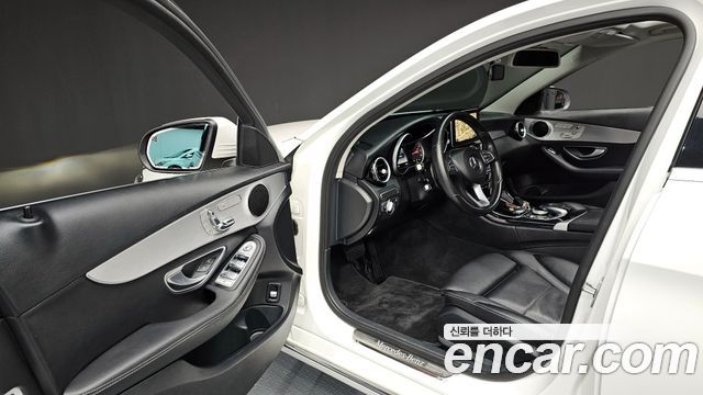 Mercedes-Benz C-Class C200 Avantgarde