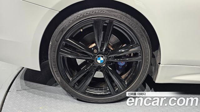 BMW 4-Series 428i Convetible vision 100 Edition