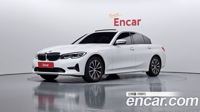 BMW 3-Series 320i