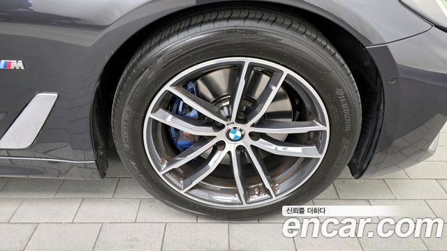 BMW 5-Series 520i M Sport