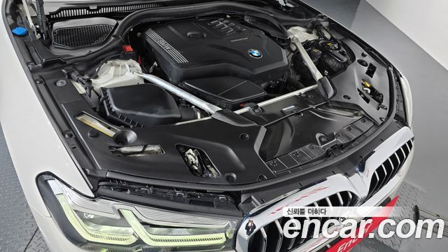 BMW 5-Series 530i xDrive Luxury