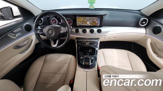 Mercedes-Benz E-Class E200 Avantgarde