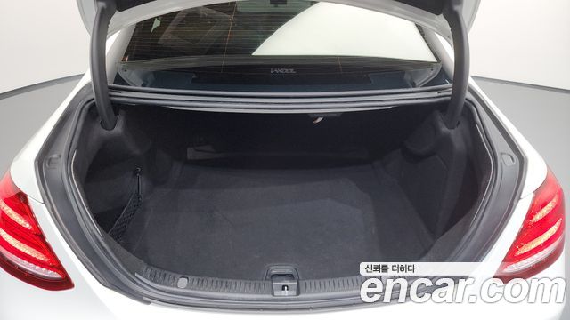 Mercedes-Benz E-Class E200 Avantgarde