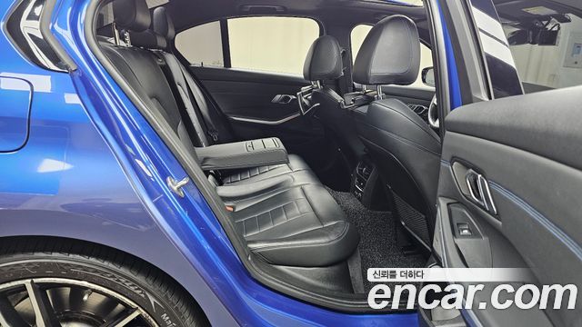 BMW 3-Series 330i M Sport