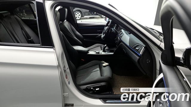 BMW 3-Series 320i M Sport