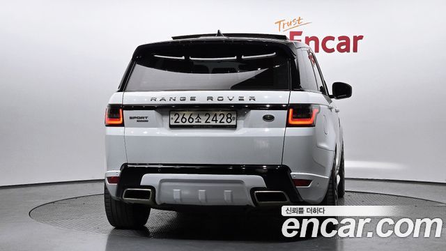 Land Rover Range Rover Sport 3.0 SDV6 HSE Dynamic