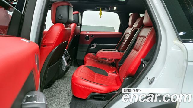 Land Rover Range Rover Sport 3.0 SDV6 HSE Dynamic